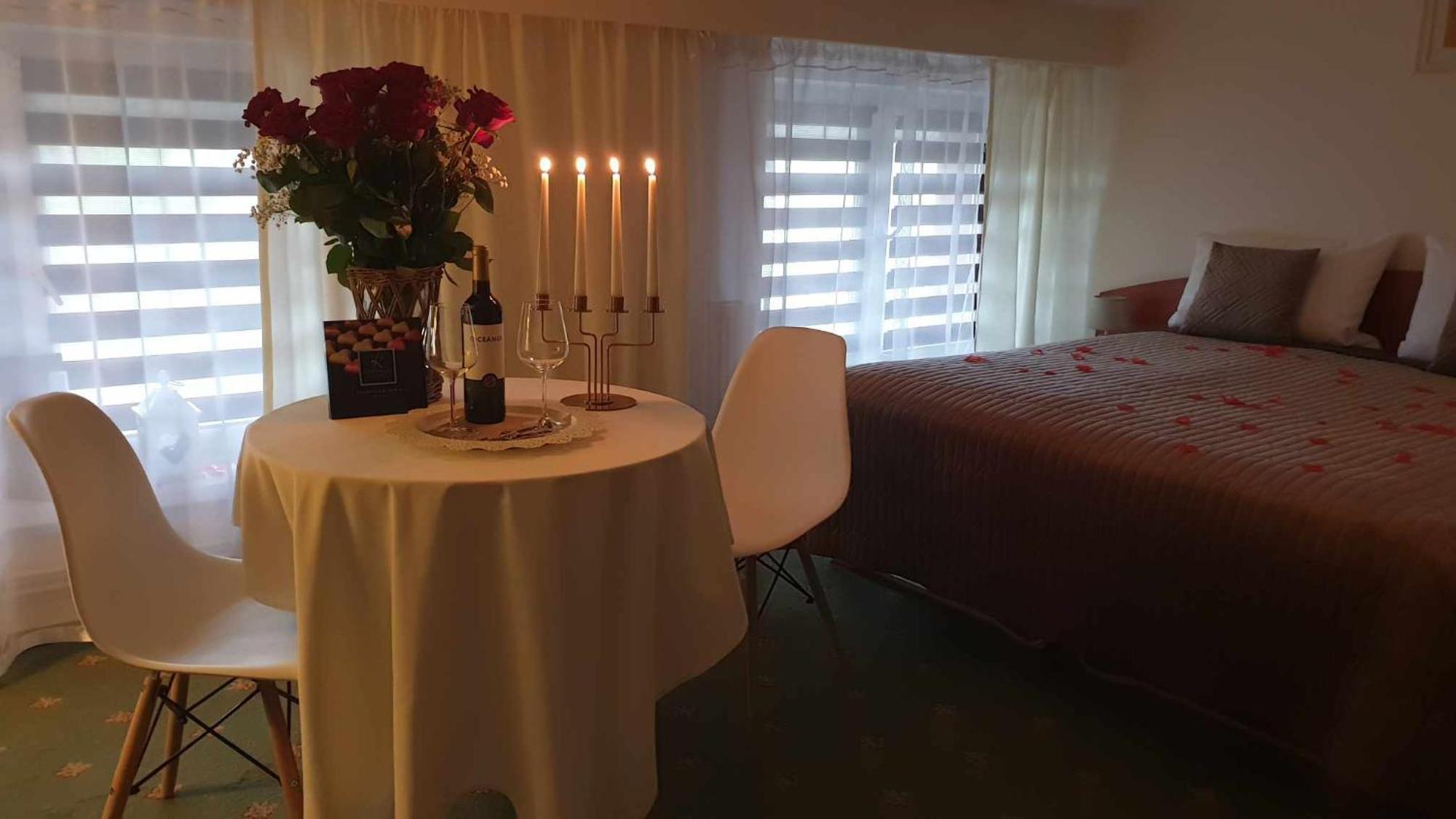 Zloty Lin Hotel Serock Kültér fotó